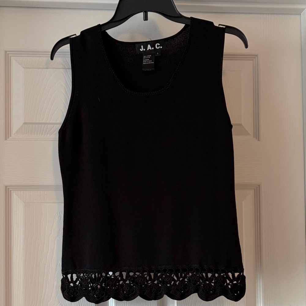 Black Sleeveless Crochet-Hem Tank Top